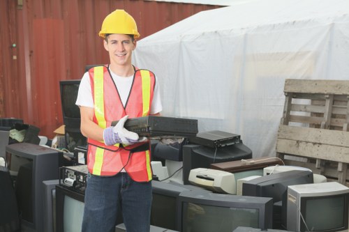 Benefits of using Wait and Load skip hire